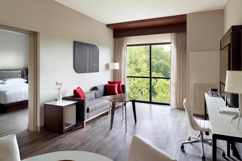 King Junior Suite interior
